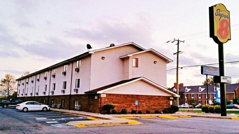 Hotel Super 8 by Wyndham Richmond/Chamberlayne Rd Yellow Tavern Exterior foto